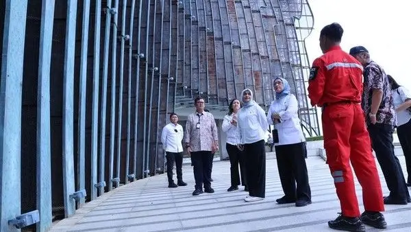 Menteri PANRB Tinjau Kesiapan IKN: ASN Harus Nyaman Menteri PANRB Tinjau Kesiapan IKN: ASN Harus Nyaman