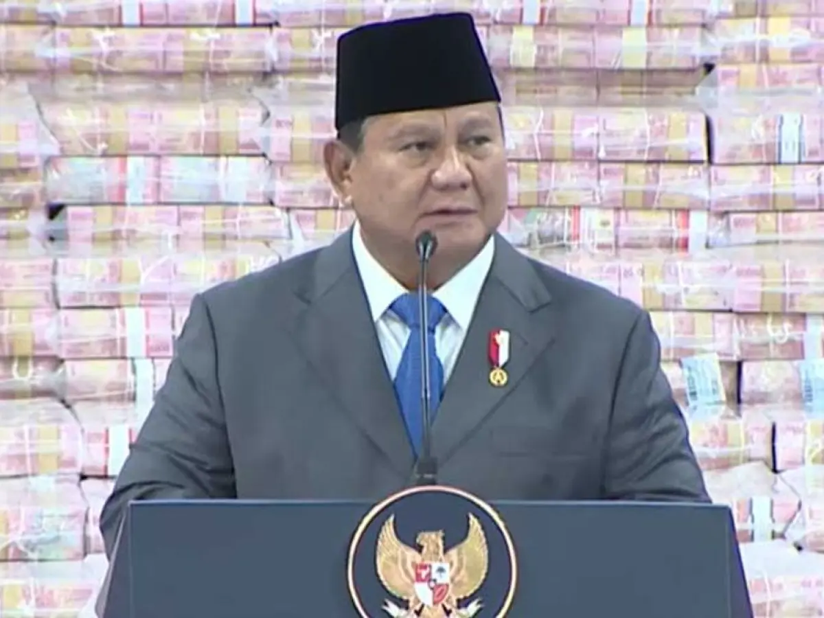 Prabowo Saksikan Kejagung Setor Uang Rampasan Rp 11,4 T ke Kas Negara 1 Prabowo Saksikan Kejagung Setor Uang Rampasan Rp 11,4 T ke Kas Negara