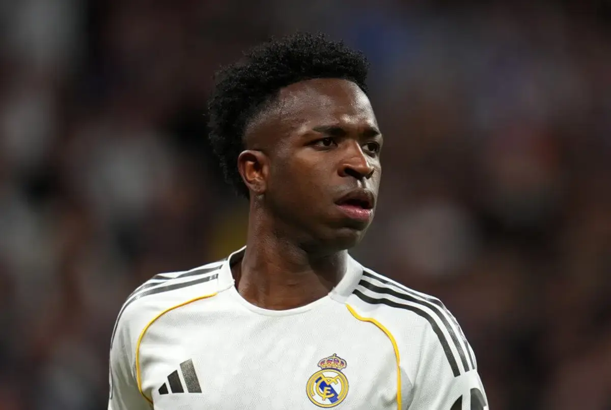 Vinicius lại có hành động gây bão ngay giữa Camp Nou 2 IBAMCEn0Fi